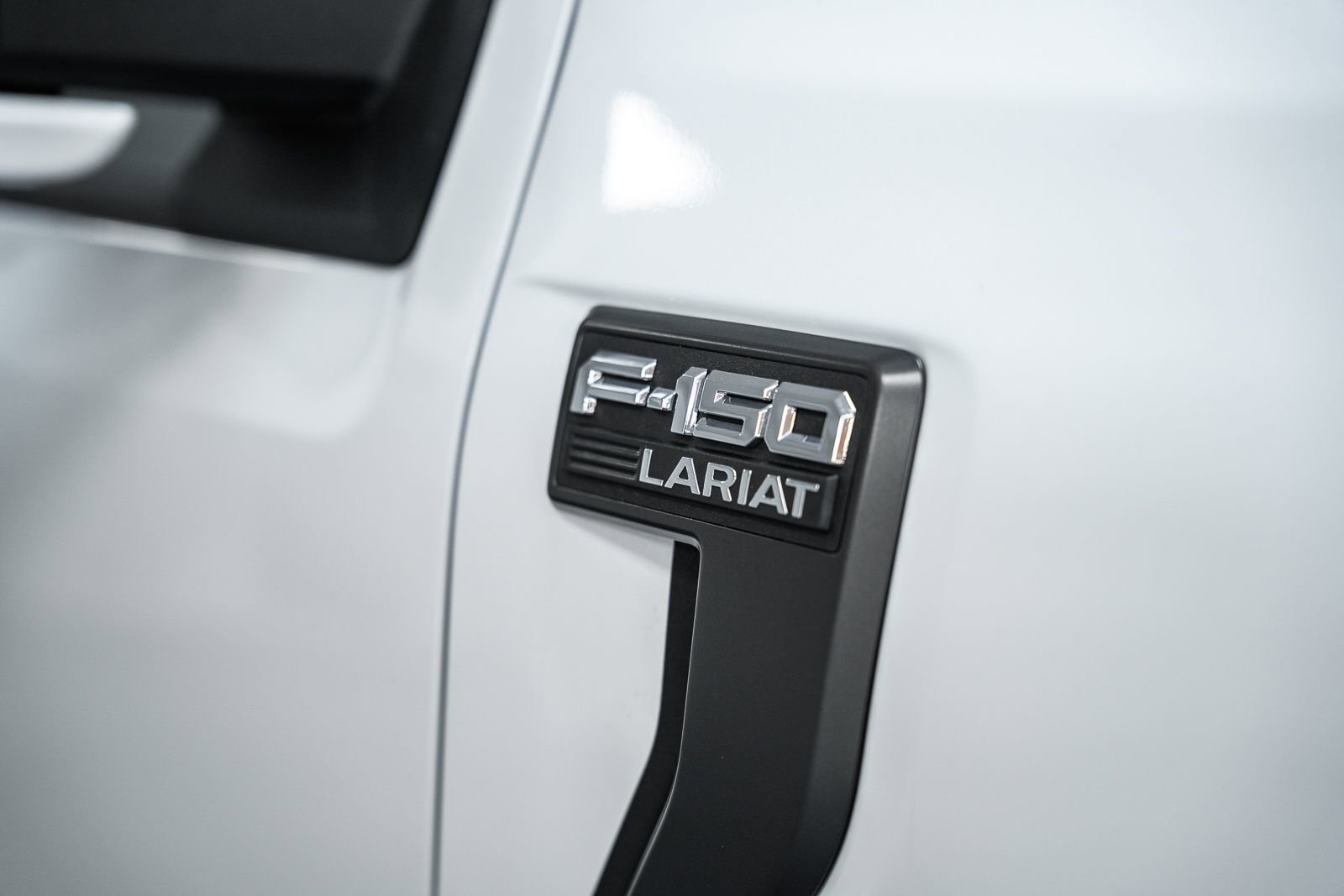 Certified 2023 Ford F150 Lariat w/ Equipment Group 502A High image 18