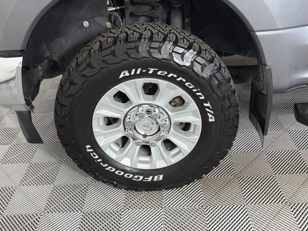 Certified 2021 Ford F250 XLT w/ XLT Value Package AWD/4WD image 8