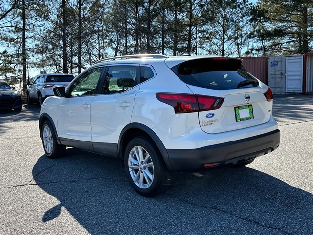 Used 2018 Nissan Rogue Sport SV image 3