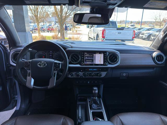 Used 2020 Toyota Tacoma Limited AWD/4WD image 34