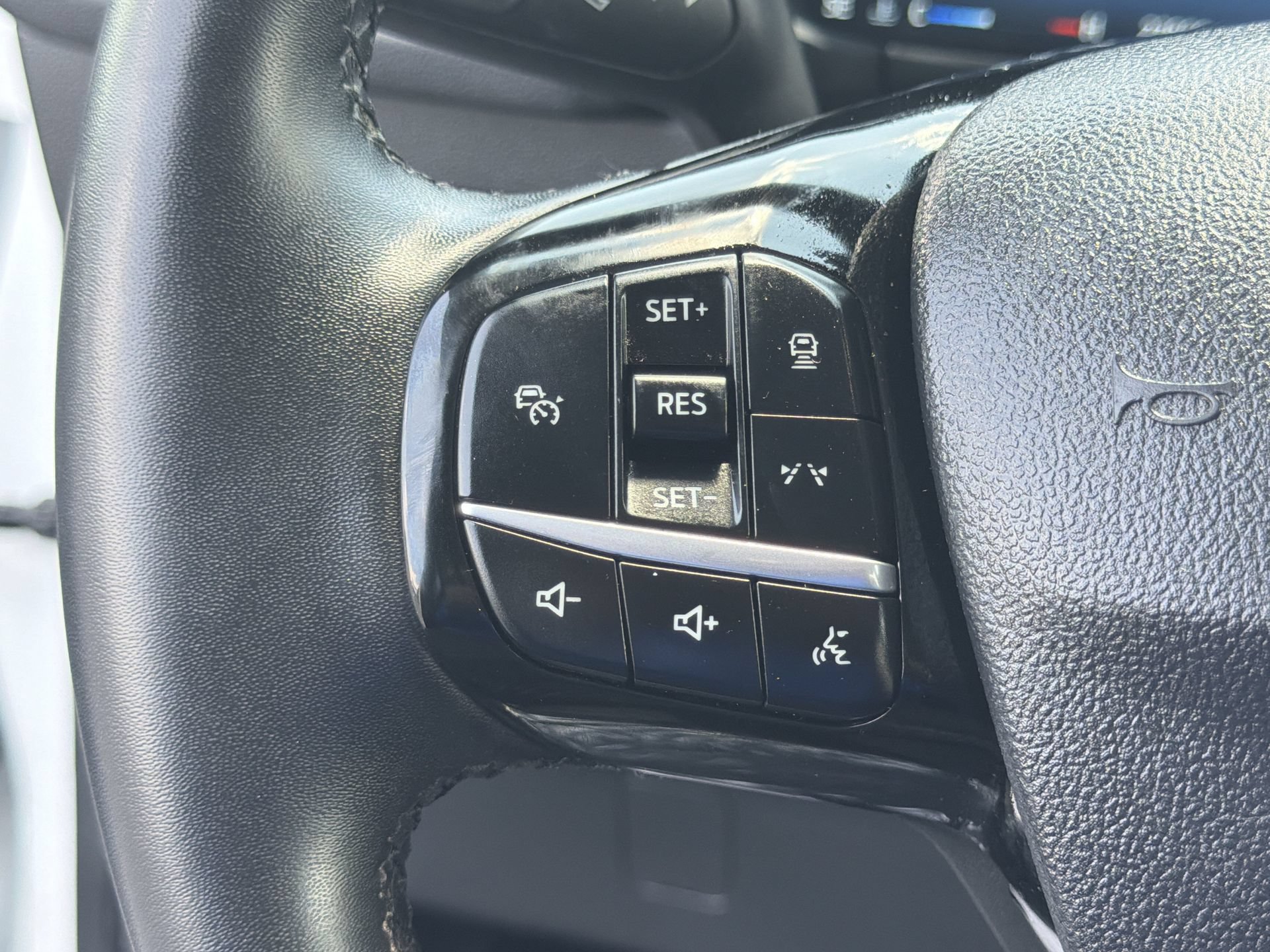 Certified 2023 Ford Escape Platinum AWD/4WD image 22