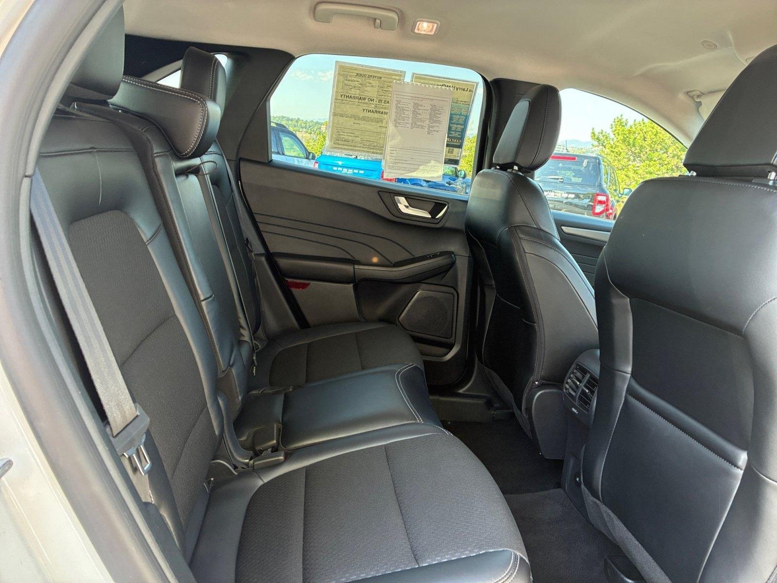 Certified 2025 Ford Escape SE FWD image 18