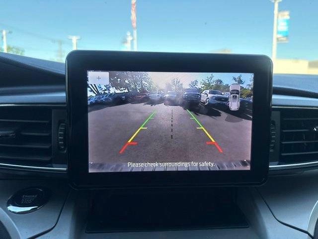 Certified 2022 Ford Explorer XLT w/ Equipment Group 202A AWD/4WD image 24
