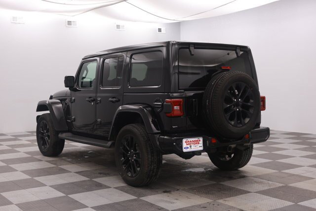 Used 2021 Jeep Wrangler Unlimited Sahara AWD/4WD image 8