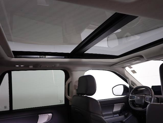 Certified 2025 Ford Expedition Active AWD/4WD image 26