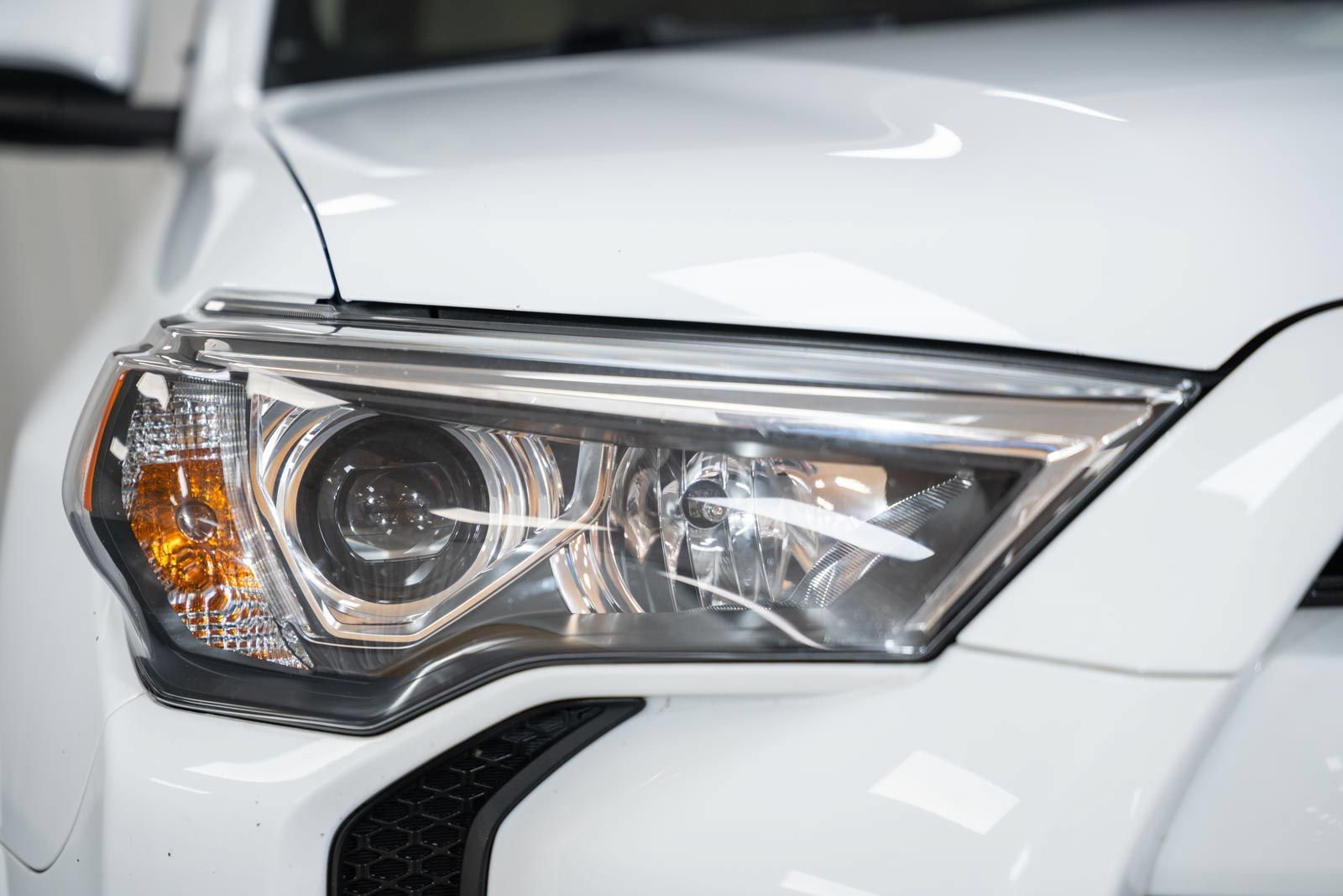 Used 2021 Toyota 4Runner SR5 AWD/4WD image 13