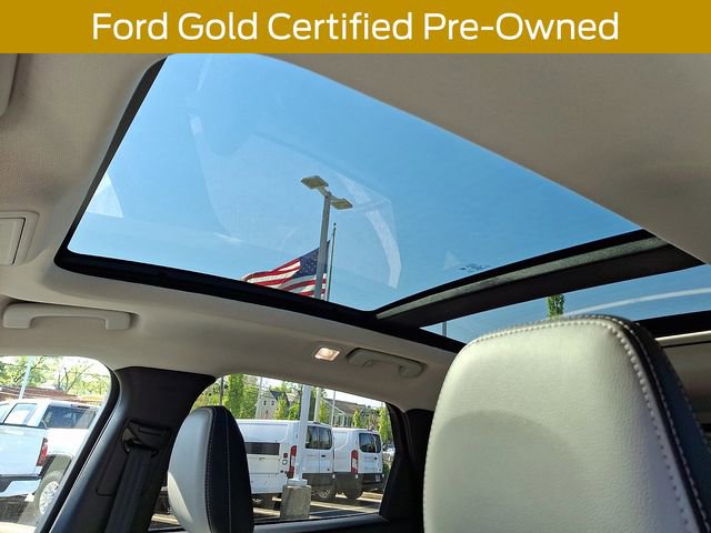 Certified 2023 Ford Escape SE w/ PHEV Premium Package FWD image 17