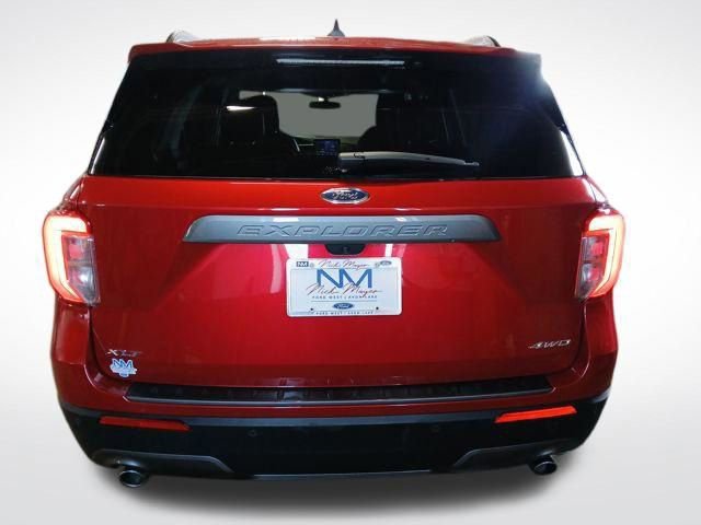 Certified 2023 Ford Explorer XLT w/ Equipment Group 202A image 9