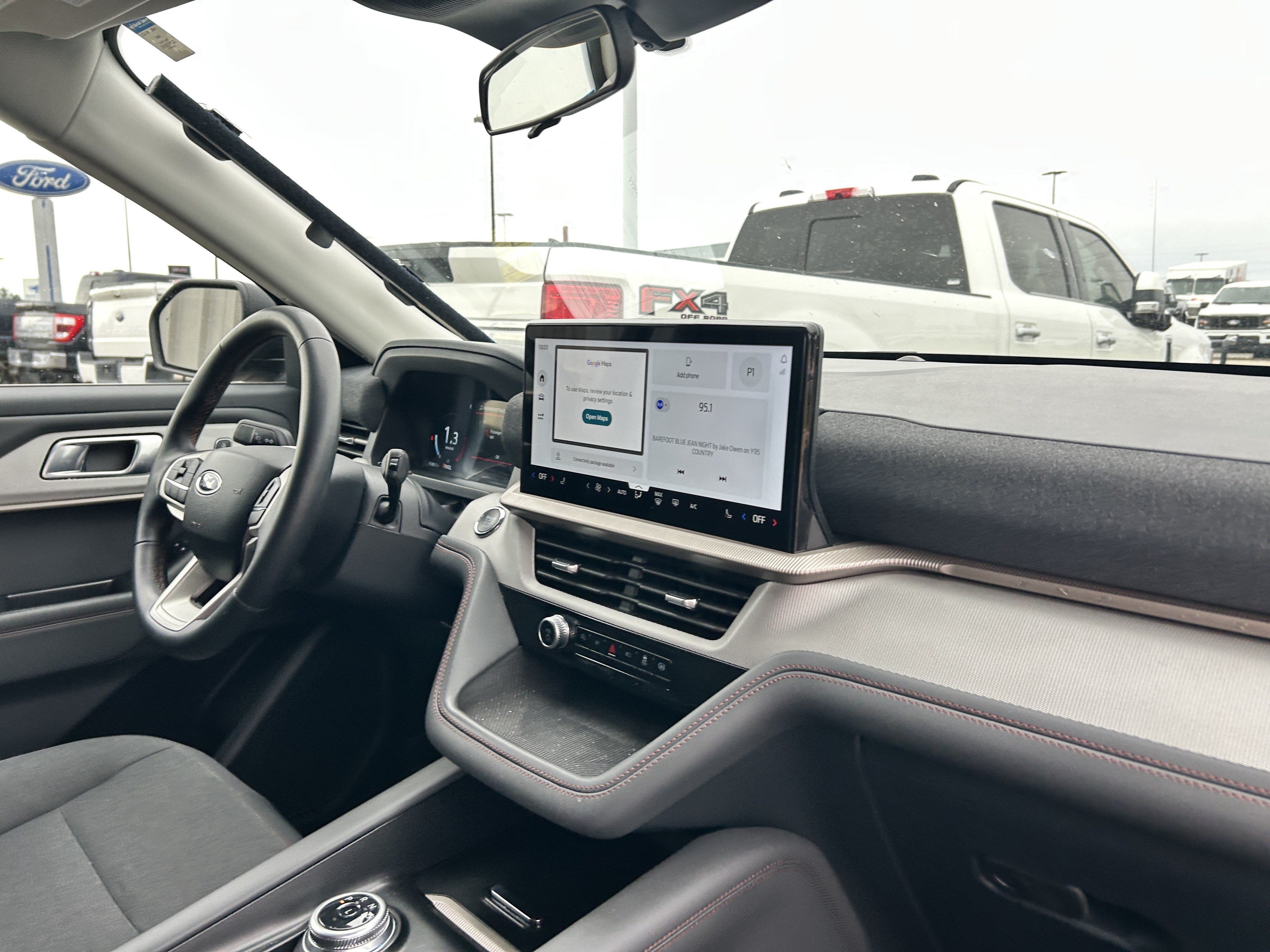 Certified 2025 Ford Explorer Active AWD/4WD image 15
