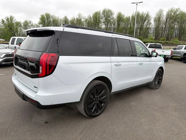 Certified 2025 Ford Expedition Max Platinum w/ Stealth Appearance Package AWD/4WD image 39