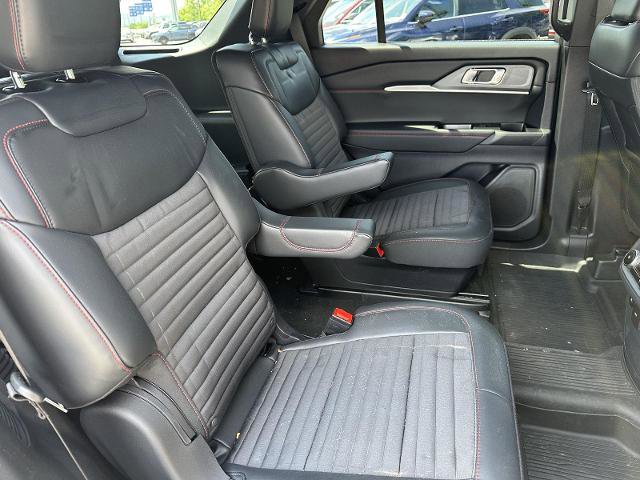 Certified 2025 Ford Explorer ST-Line AWD/4WD image 19