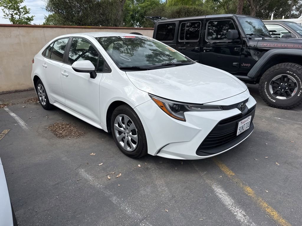 Used 2023 Toyota Corolla LE FWD image 17
