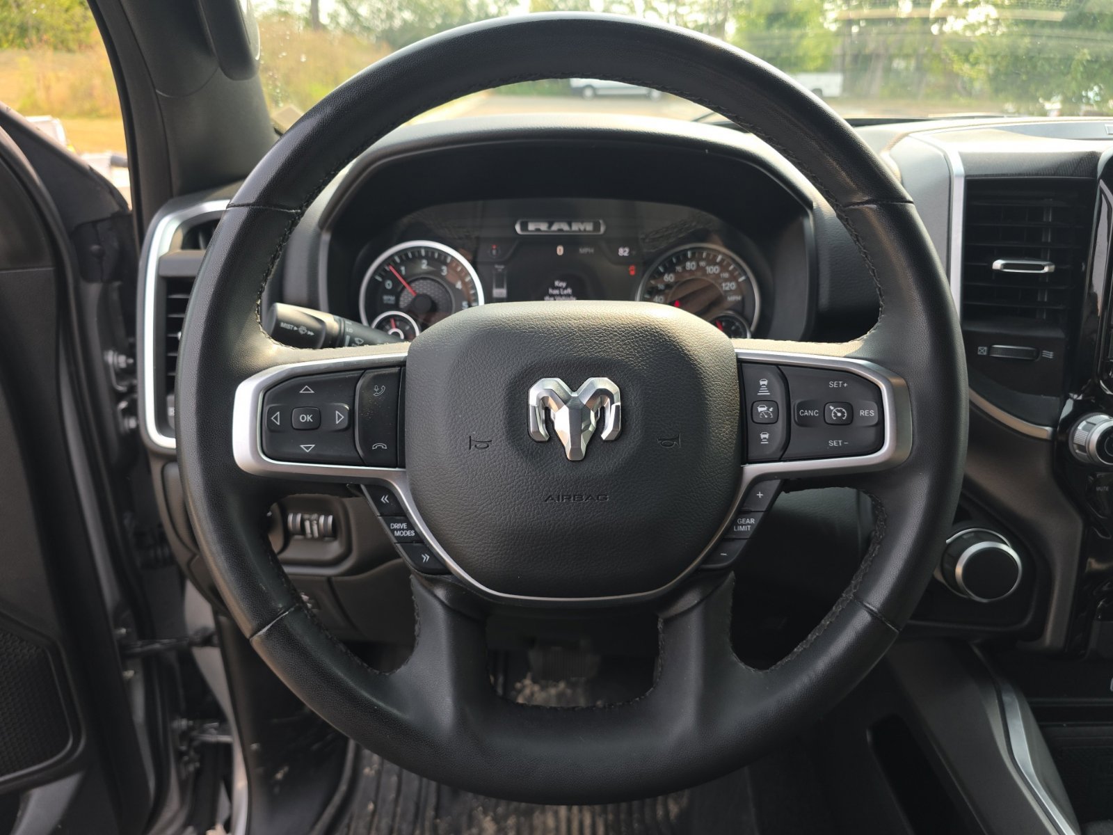 Used 2025 RAM 1500 Big Horn AWD/4WD image 11