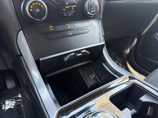 Certified 2019 Ford Edge SE image 24