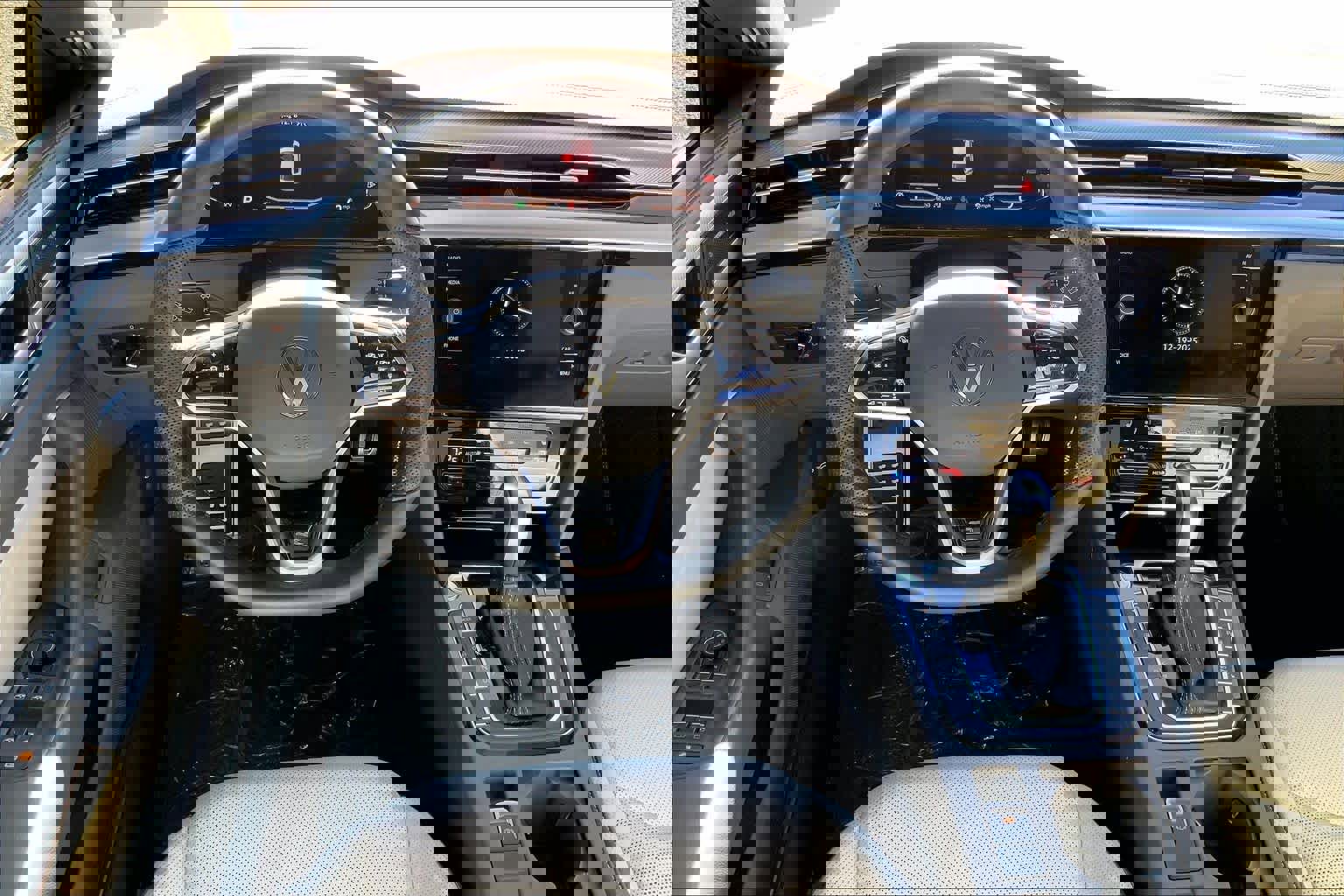 Used 2021 Volkswagen Arteon SEL Premium image 5