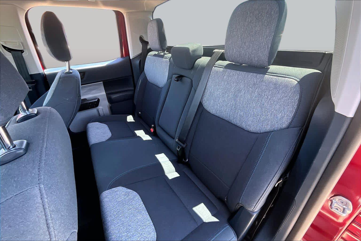 Certified 2025 Ford Maverick XLT w/ XLT Luxury Package FWD image 18