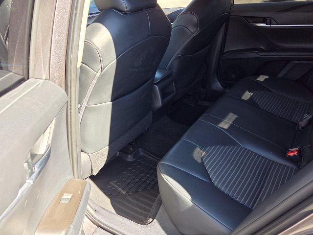 Used 2021 Toyota Camry SE FWD image 15