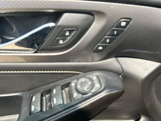 Used 2023 Chevrolet Traverse Premier w/ Redline Edition AWD/4WD image 11