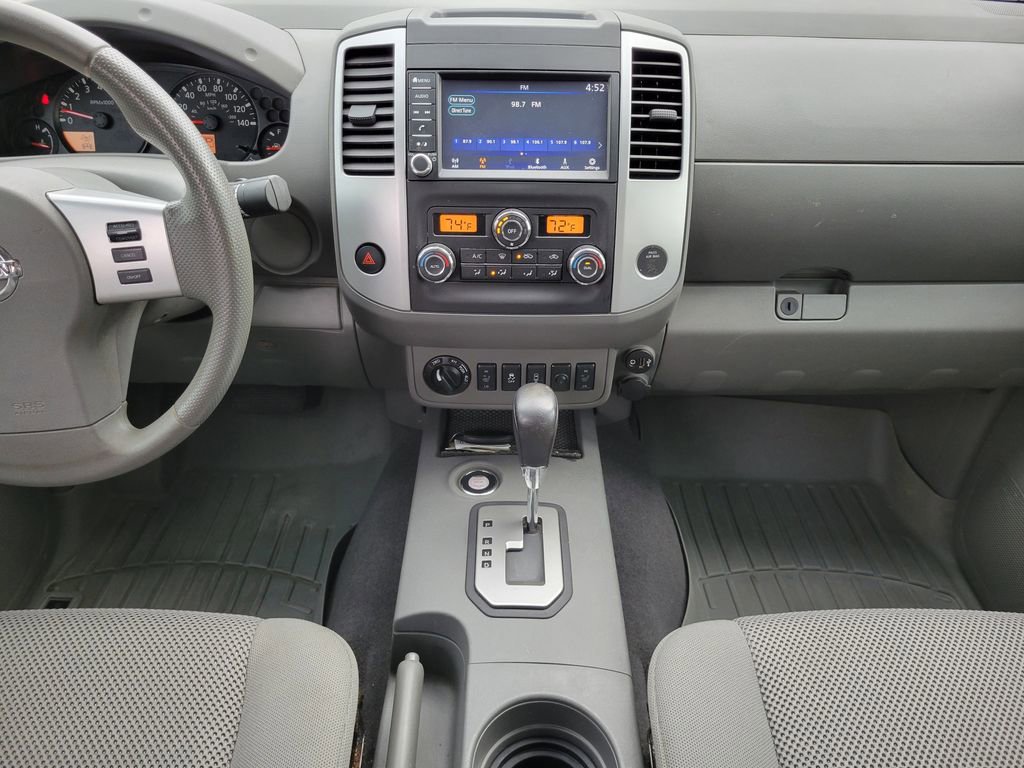 Used 2020 Nissan Frontier SV w/ Midnight Edition Floor Mats image 18