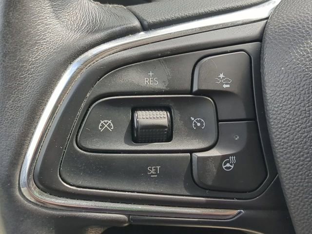 Used 2020 Buick Encore GX Essence w/ Experience Buick Package FWD image 27