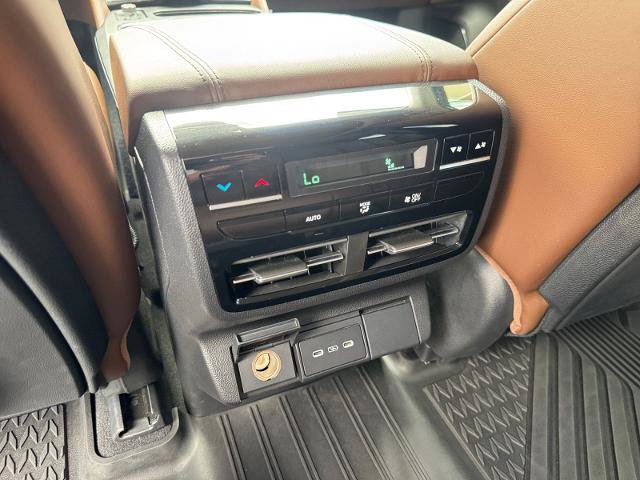 Used 2025 Acura MDX SH-AWD w/ Technology Package image 19