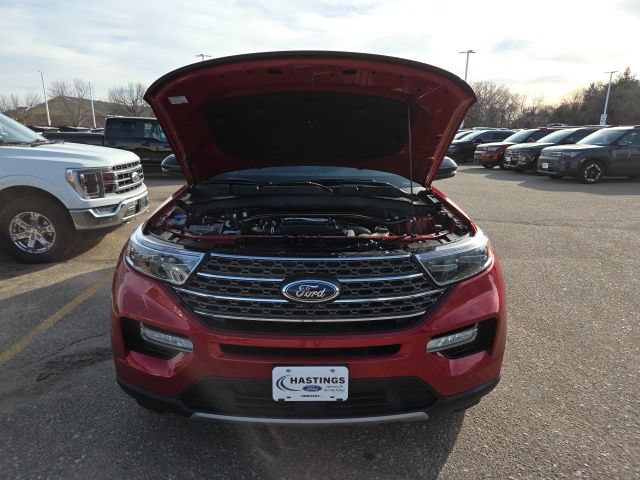 Certified 2024 Ford Explorer King Ranch w/ Technology Package AWD/4WD image 17