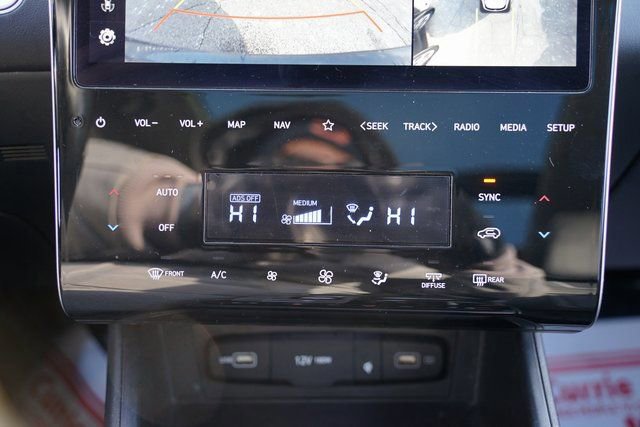 Used 2022 Hyundai Tucson Limited image 15