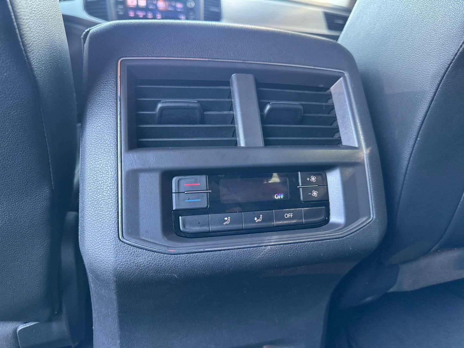 Used 2018 Volkswagen Atlas SE image 18