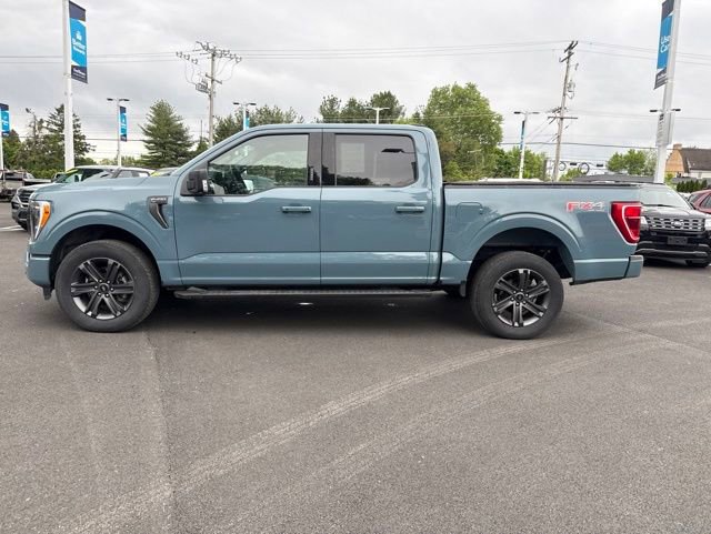 Certified 2022 Ford Explorer XLT w/ Equipment Group 202A AWD/4WD image 3