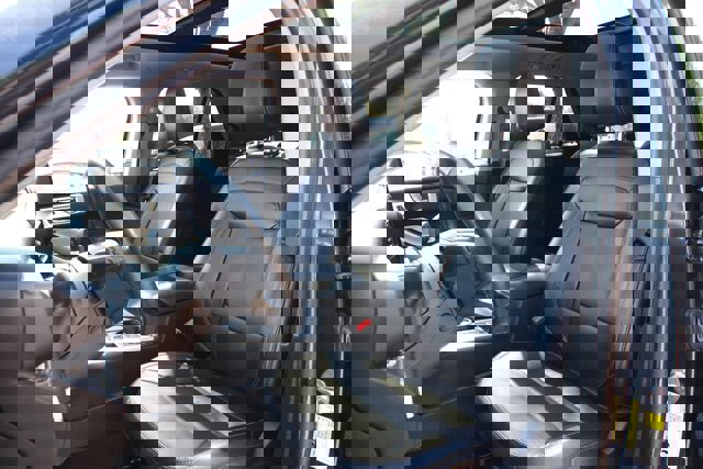 Certified 2023 Ford Explorer Limited w/ Hybrid Equipment Group 310A image 21