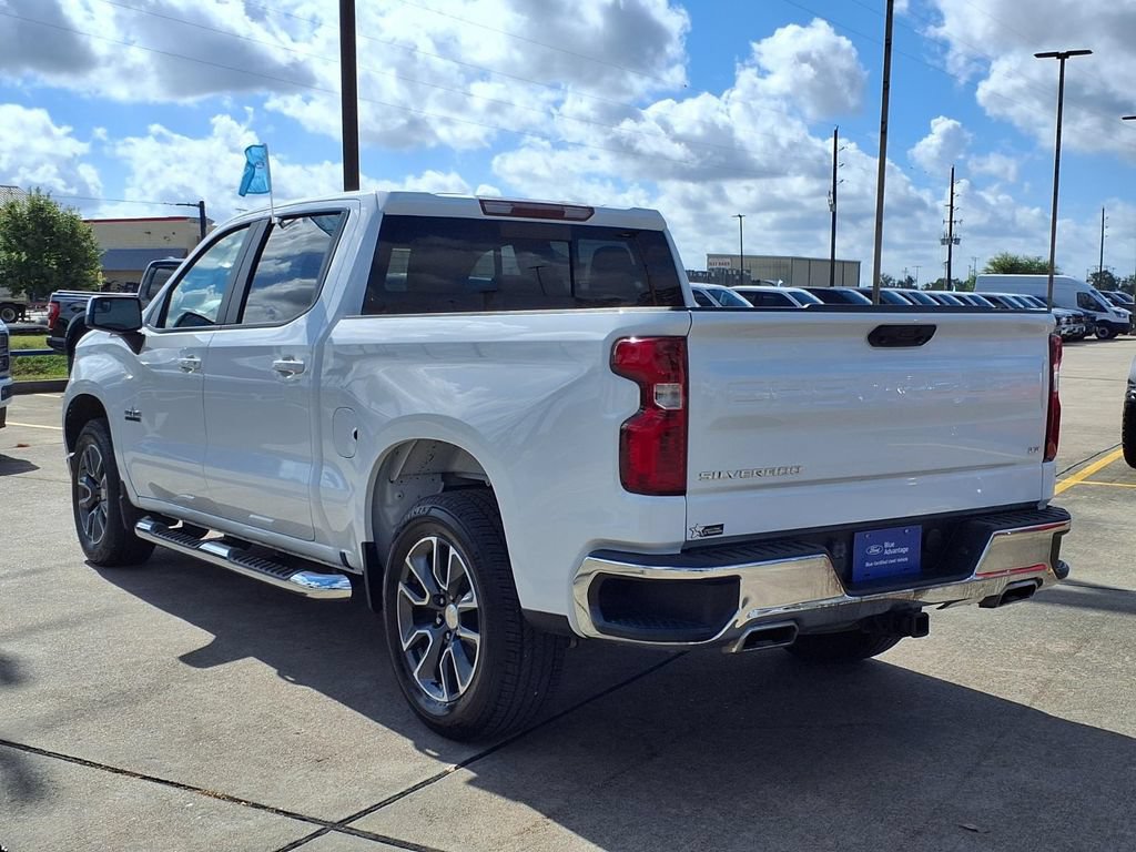Used 2024 Chevrolet Silverado 1500 LT w/ Z71 Off-Road Package AWD/4WD image 4