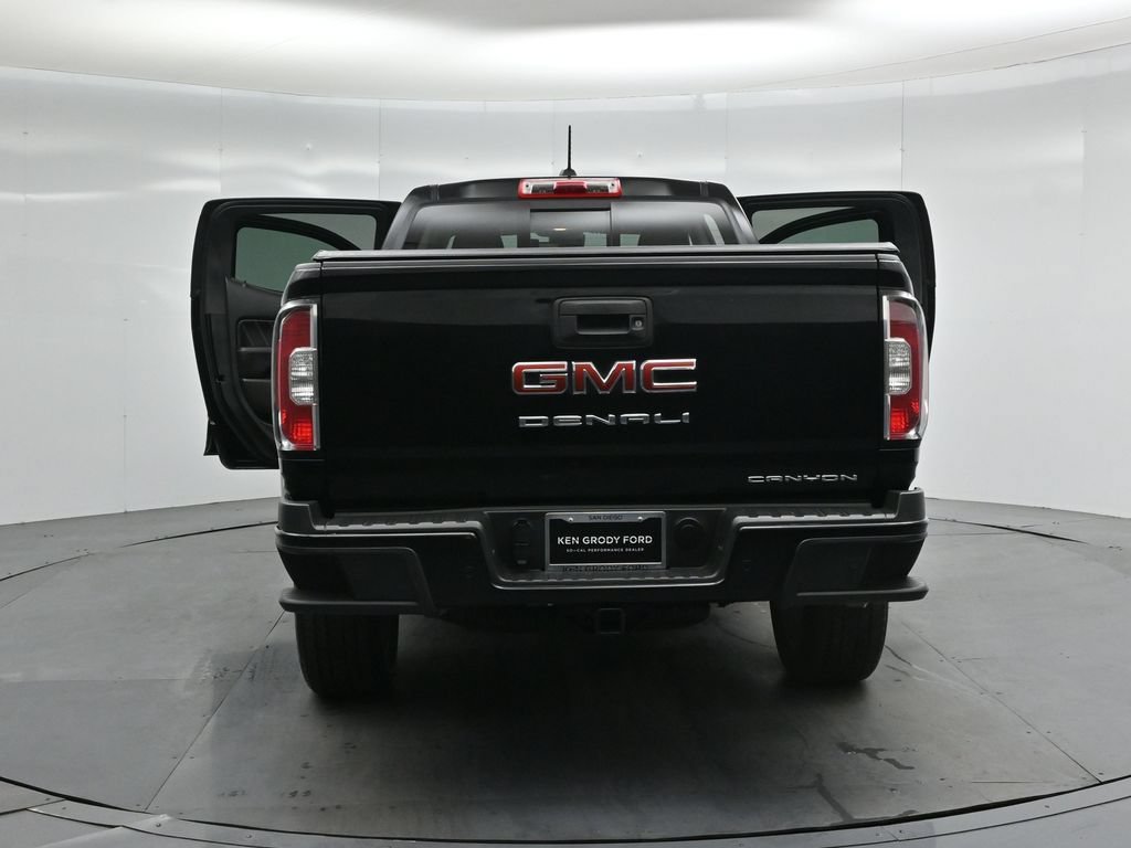 Used 2022 GMC Canyon Denali AWD/4WD image 31