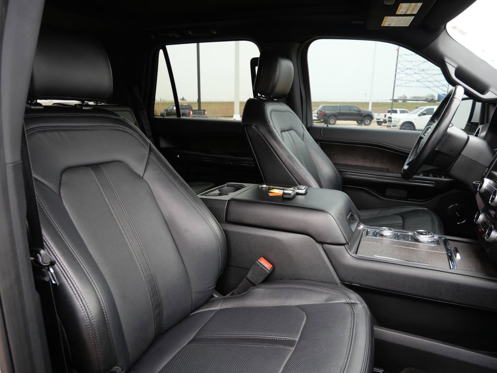 Certified 2020 Ford Expedition Limited w/ Equipment Group 302A image 19