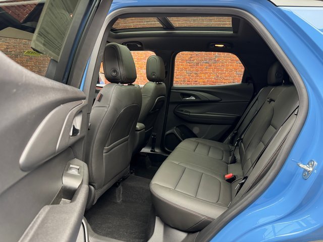 Used 2024 Chevrolet TrailBlazer RS w/ Convenience Package image 23