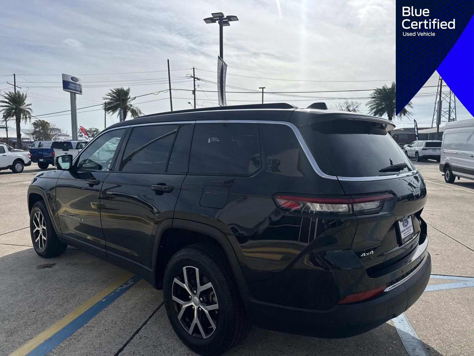 Used 2024 Jeep Grand Cherokee L Limited w/ Luxury Tech Group II image 4