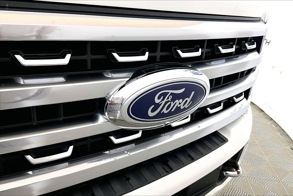 Certified 2024 Ford F250 Platinum AWD/4WD image 19