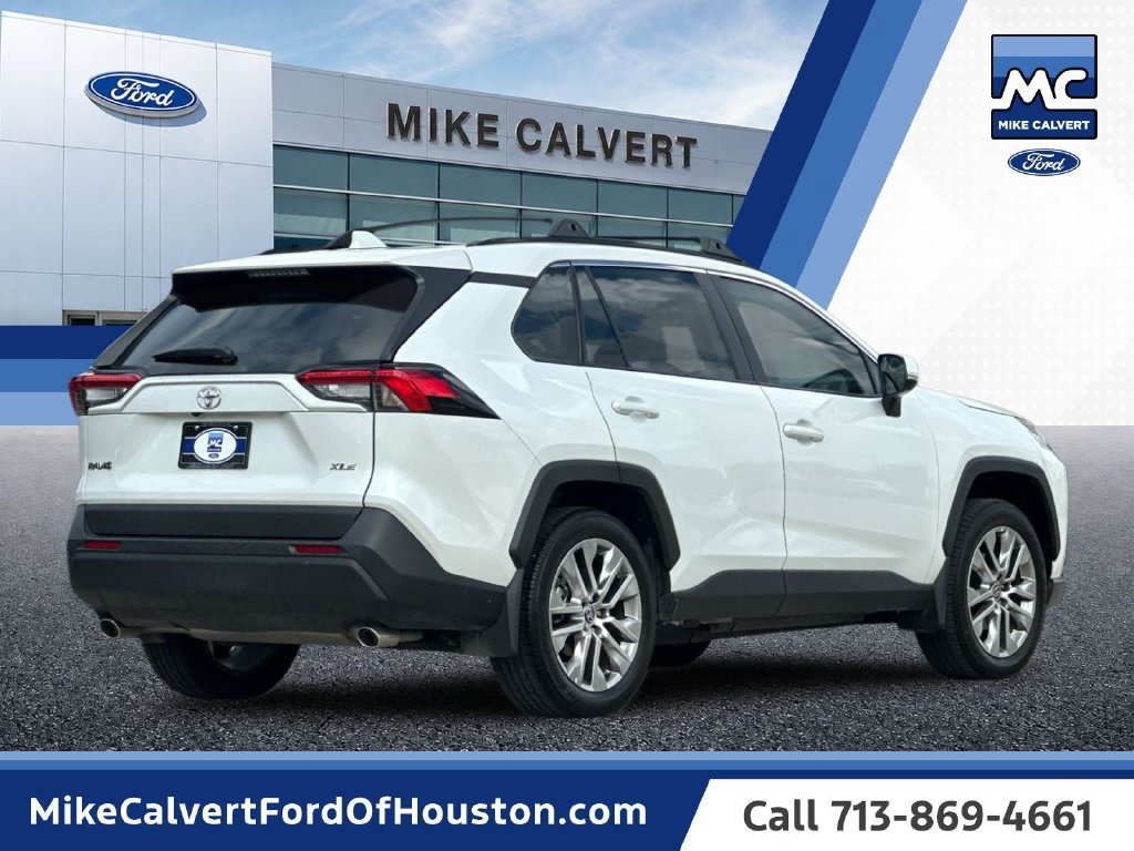 Used 2024 Toyota RAV4 XLE Premium FWD image 5