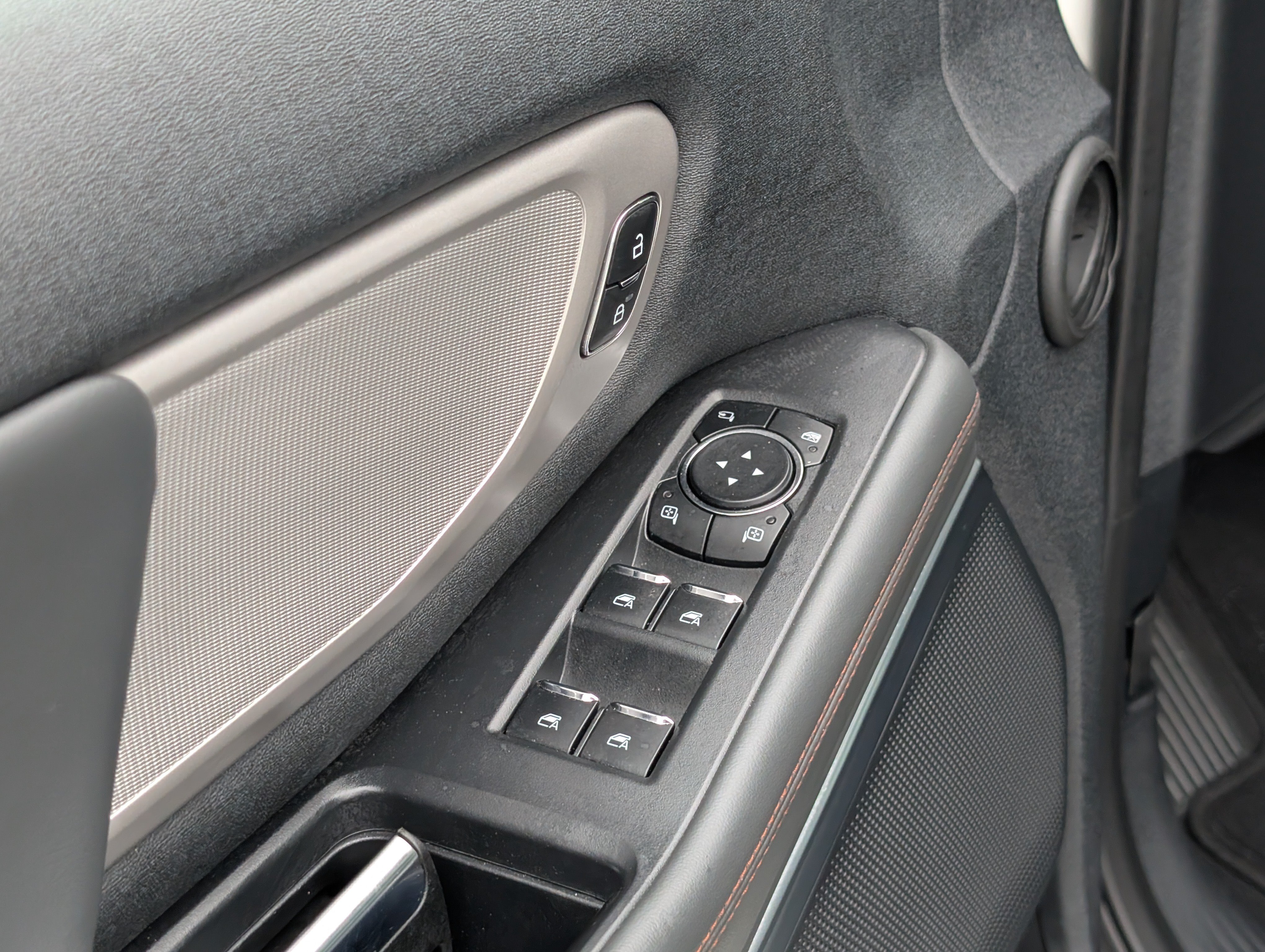 Certified 2025 Ford Expedition Active AWD/4WD image 25