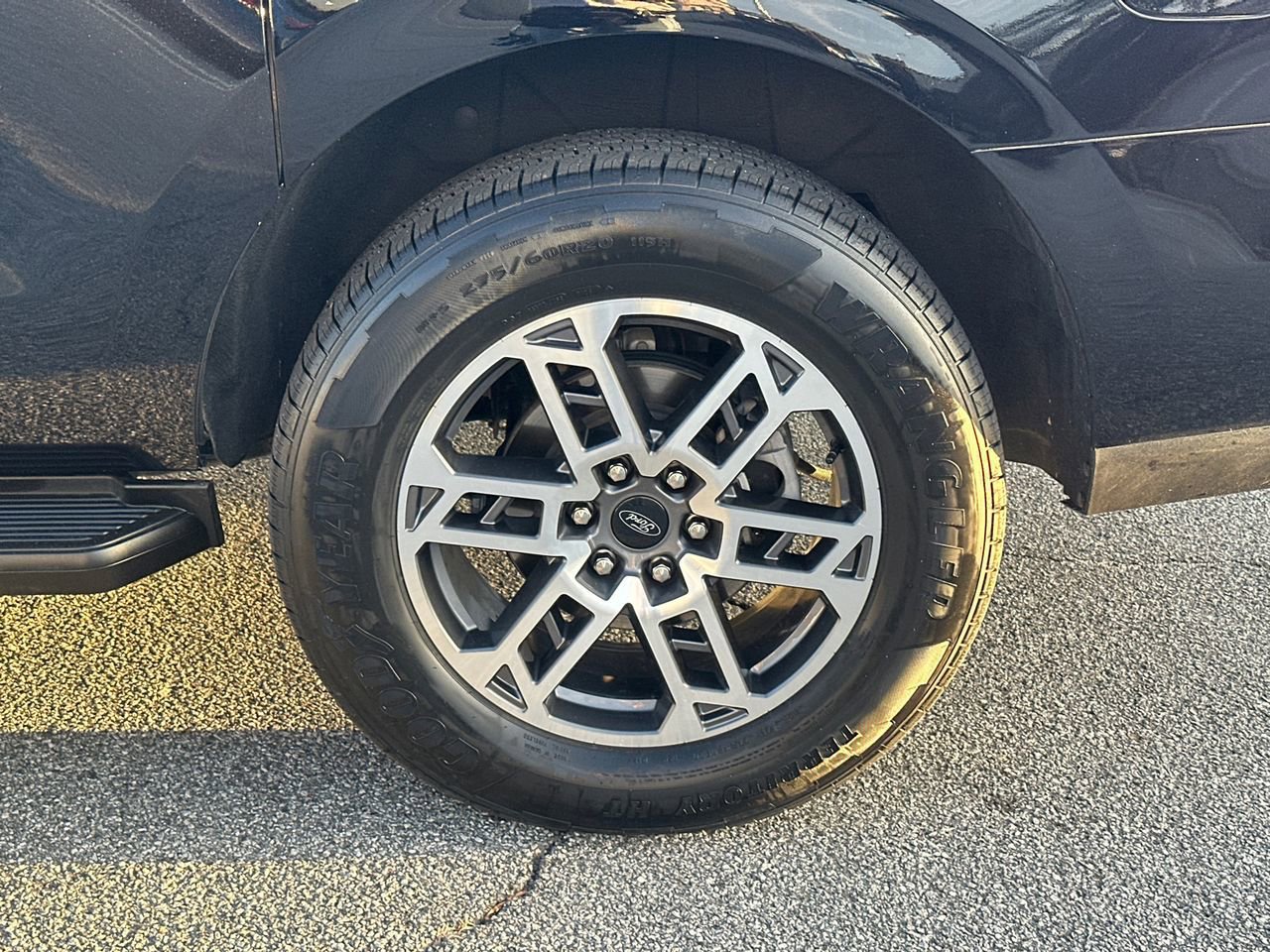 Certified 2025 Ford Expedition Max Active image 22