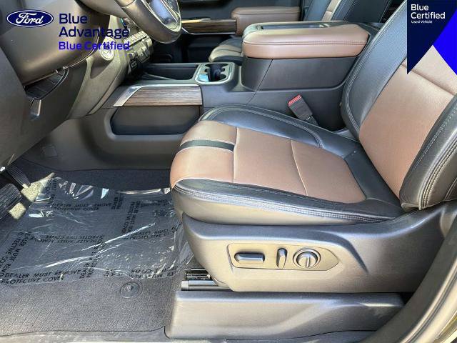 Used 2020 Chevrolet Silverado 1500 High Country w/ Technology Package AWD/4WD image 18