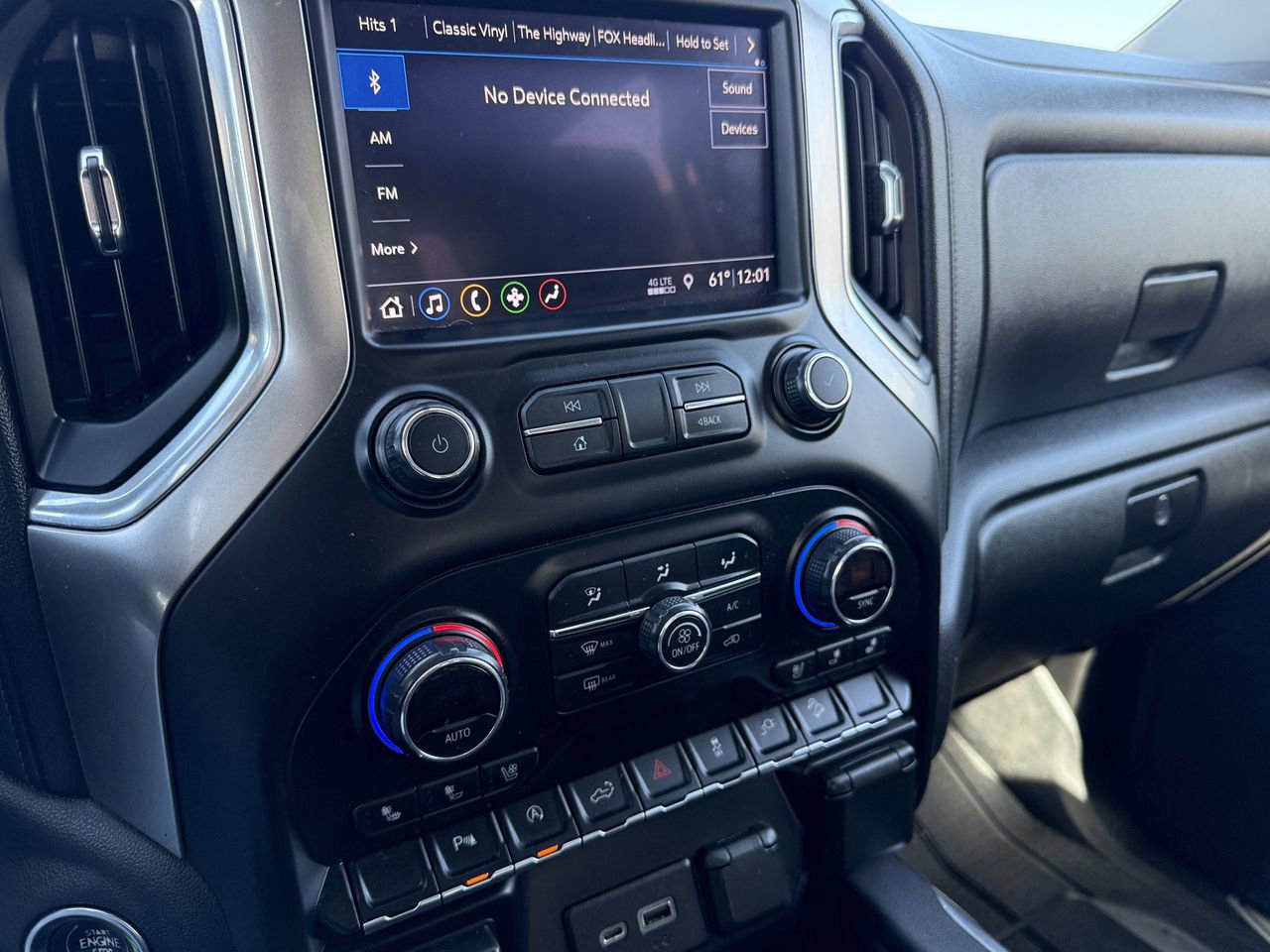 Used 2019 Chevrolet Silverado 1500 LTZ w/ LTZ Texas Edition image 15