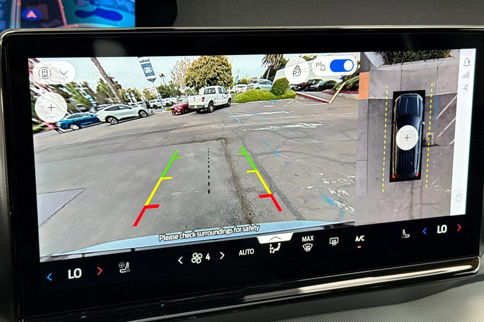 Certified 2025 Ford Expedition Active image 22