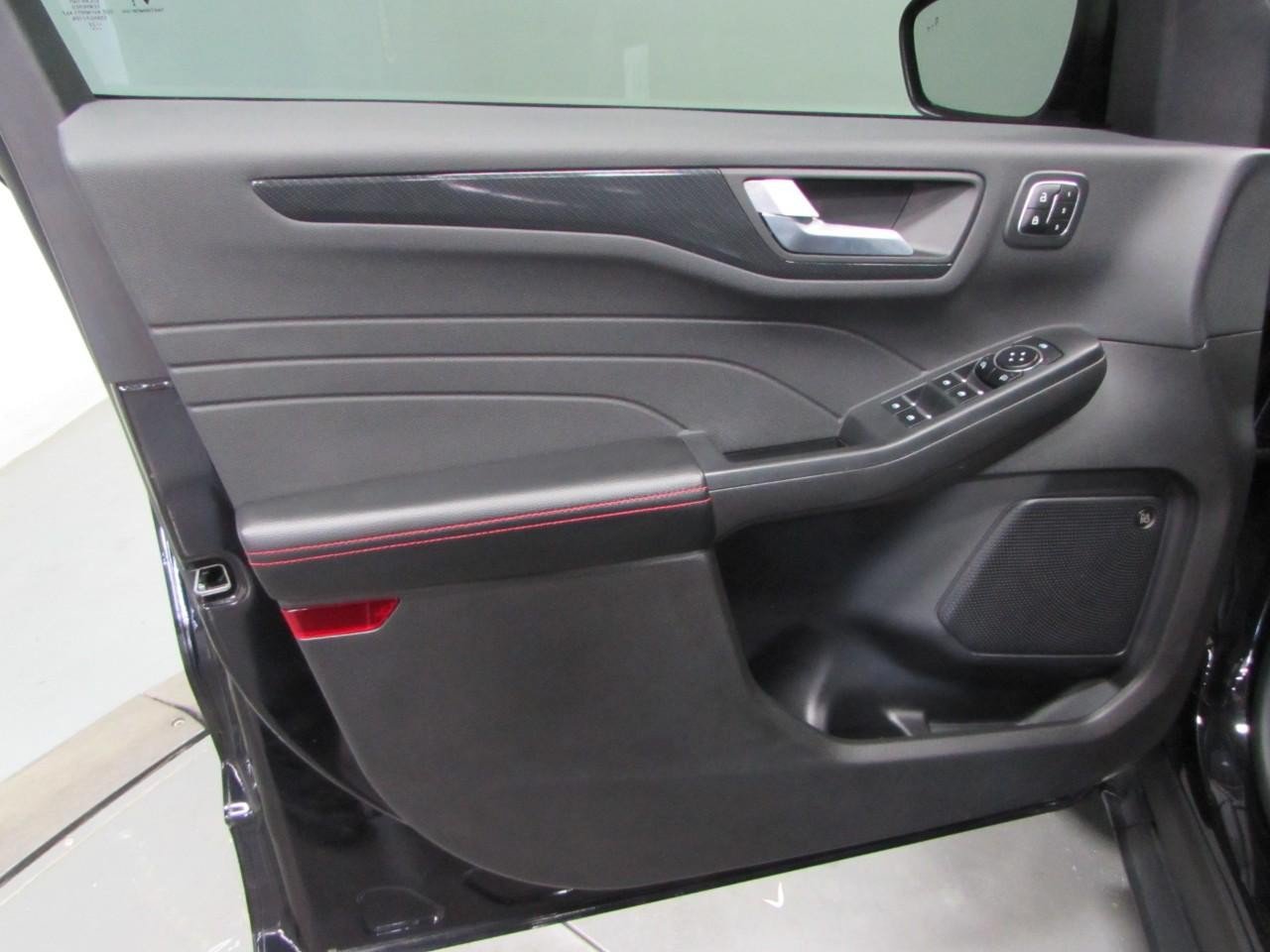 Certified 2023 Ford Escape ST-Line Elite w/ Premium Technology Package AWD/4WD image 12
