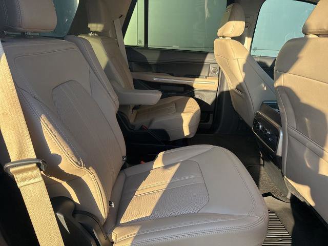 Certified 2024 Ford Expedition Limited image 32