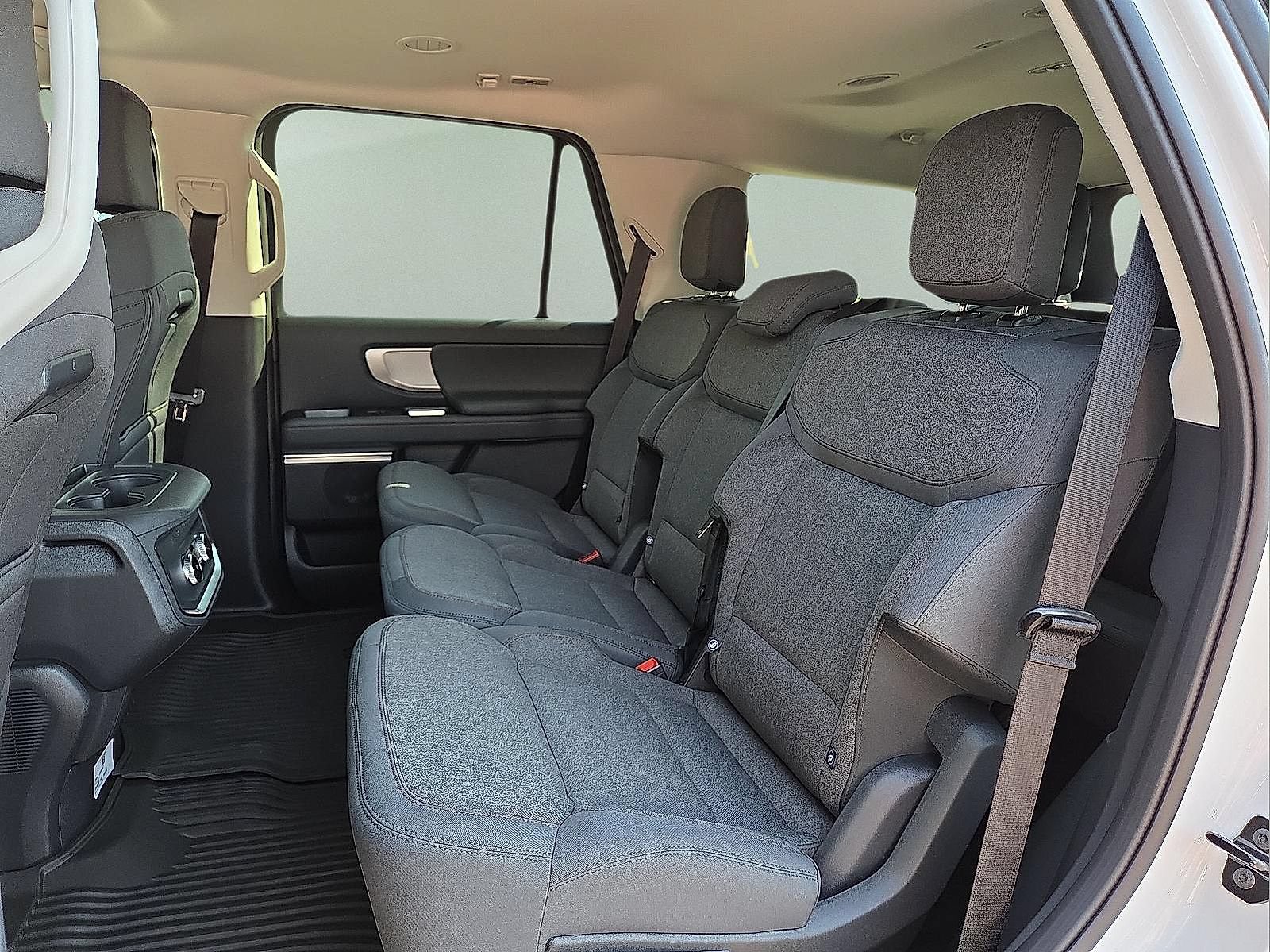 Certified 2025 Ford Expedition Active AWD/4WD image 11