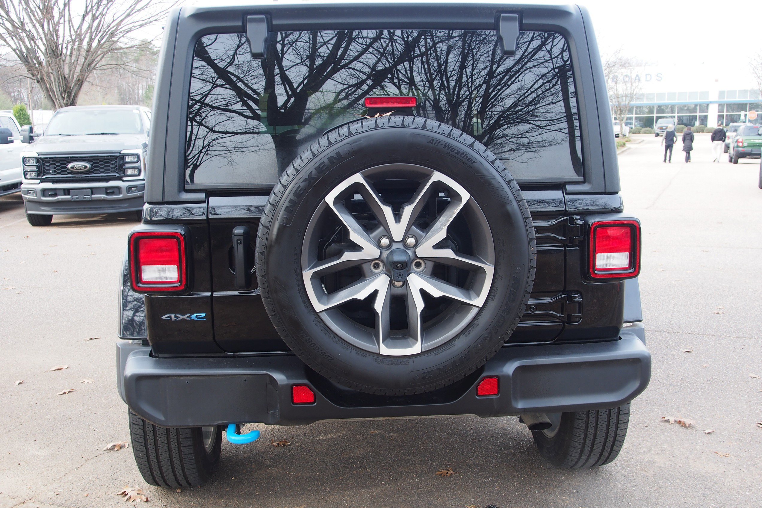 Used 2024 Jeep Wrangler Sport S w/ Convenience Group image 4