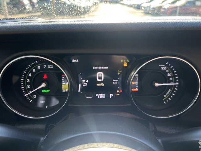 Used 2023 Jeep Wrangler Unlimited Rubicon 4xe w/ Cold Weather Group AWD/4WD image 29