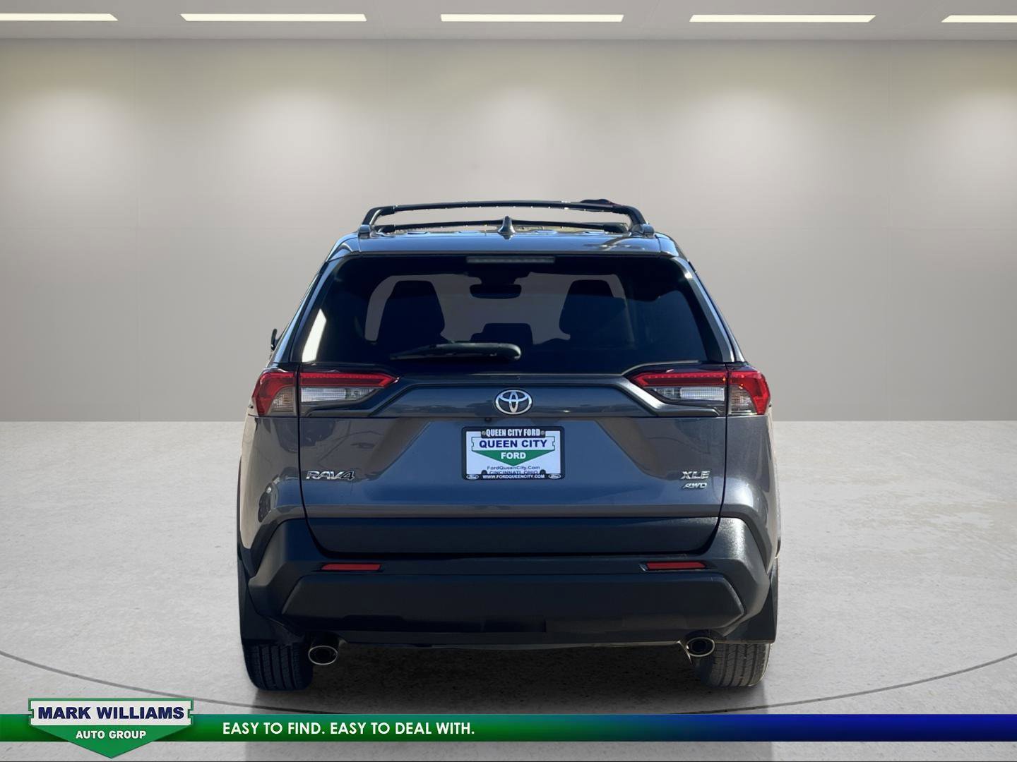 Used 2022 Toyota RAV4 XLE image 4