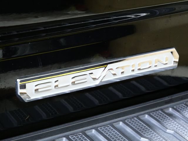 Used 2025 GMC Sierra 1500 Elevation w/ Elevation Premium Package AWD/4WD image 10