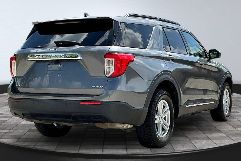 Certified 2022 Ford Explorer XLT AWD/4WD image 6
